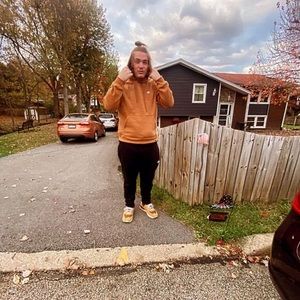 Meet your Posher, Justin